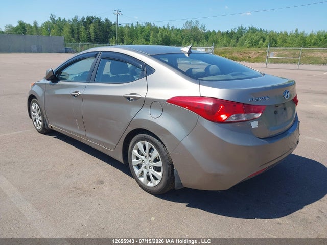 2013 Hyundai Elantra Gls/limited მანქანა იყიდება აუქციონზე, vin: 5NPDH4AE3DH286432, აუქციონის ნომერი: 12655943
