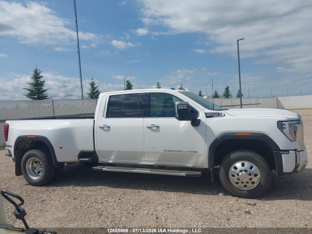 Продаж на аукціоні авто 2024 Gmc Sierra K3500 Denali, vin: 1GT49WEY1RF441218, номер лоту: 12655986