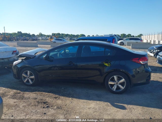 12656002 :رقم المزاد ، 3KPFL4A75JE253960 vin ، 2018 Kia Forte Lx/lx+ مزاد بيع
