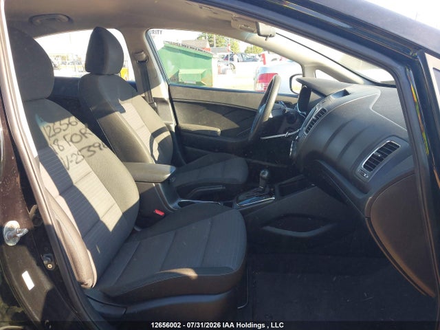 12656002 :رقم المزاد ، 3KPFL4A75JE253960 vin ، 2018 Kia Forte Lx/lx+ مزاد بيع