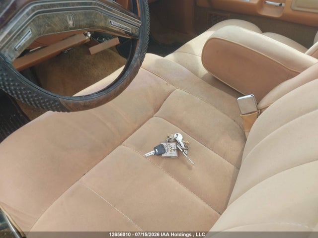 1979 Ford Thunderbird მანქანა იყიდება აუქციონზე, vin: 9J87H158725, აუქციონის ნომერი: 12656010