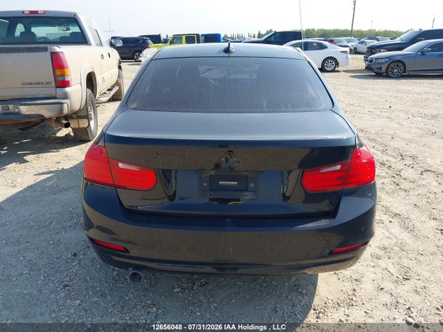 BMW 320i Xdrive 2015 WBA3C3G55FNT51910 Image 15