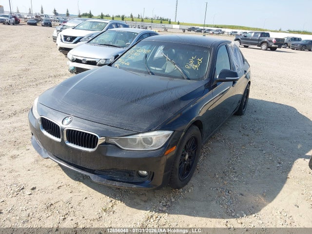 BMW 320i Xdrive 2015 WBA3C3G55FNT51910 Image 2