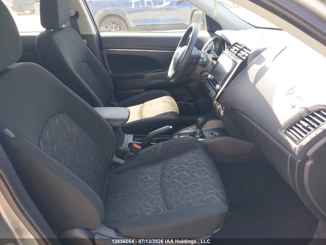 12656054 :رقم المزاد ، JA4AJUAU1RU601573 vin ، 2024 Mitsubishi Rvr Es مزاد بيع