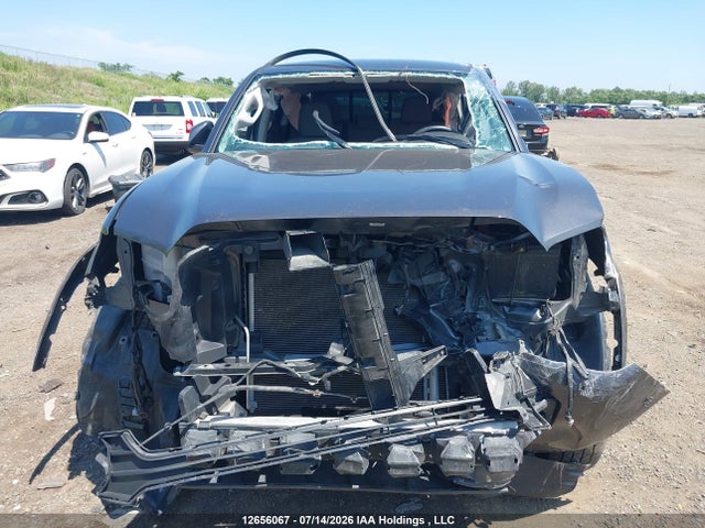 Toyota Tacoma 2022 3TYDZ5BN8NT012094 Image 12