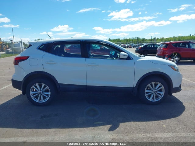 2019 Nissan Qashqai S/sl/sv მანქანა იყიდება აუქციონზე, vin: JN1BJ1CR4KW330121, აუქციონის ნომერი: 12656068