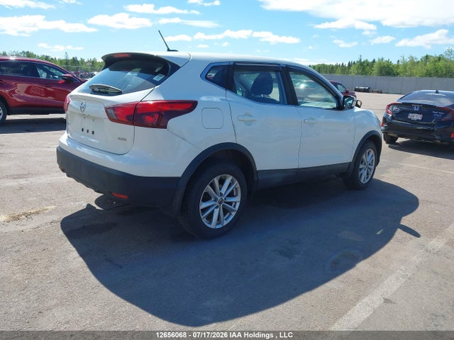 2019 Nissan Qashqai S/sl/sv მანქანა იყიდება აუქციონზე, vin: JN1BJ1CR4KW330121, აუქციონის ნომერი: 12656068