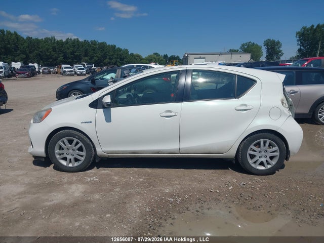 12656087 :رقم المزاد ، JTDKDTB30C1027963 vin ، 2012 Toyota Prius C مزاد بيع