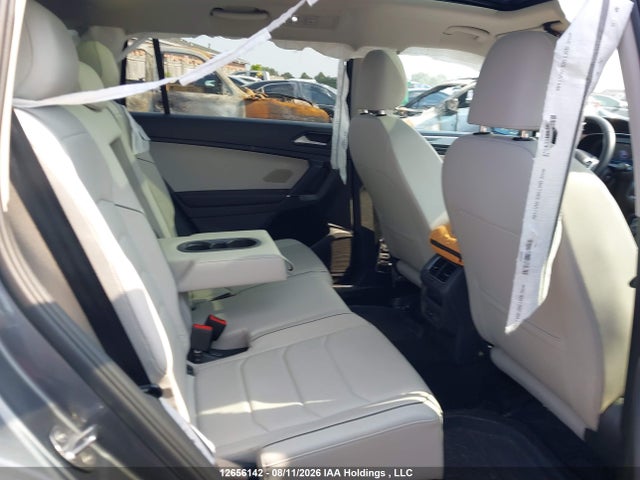 Volkswagen Tiguan 2018 3VV4B7AX9JM118693 Image 8