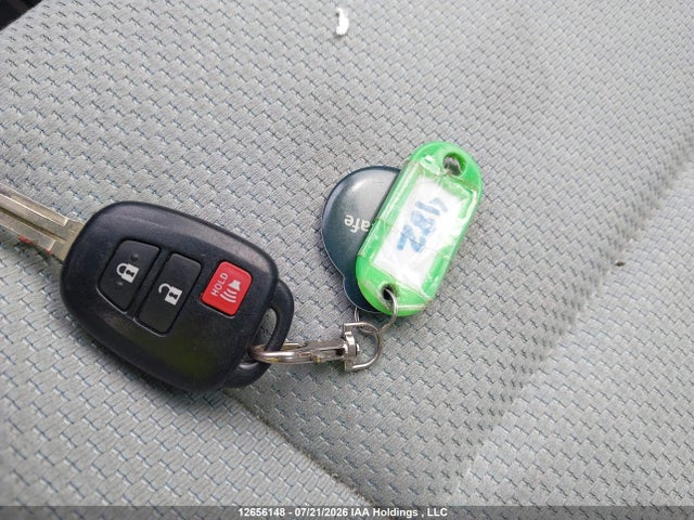 Продажа на аукционе авто 2016 Toyota Prius C, vin: JTDKDTB35G1127921, номер лота: 12656148