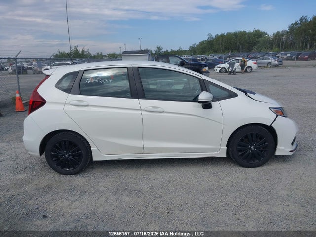 Продажа на аукционе авто 2018 Honda Fit Sport 5dr, vin: 3HGGK5H68JM100099, номер лота: 12656157
