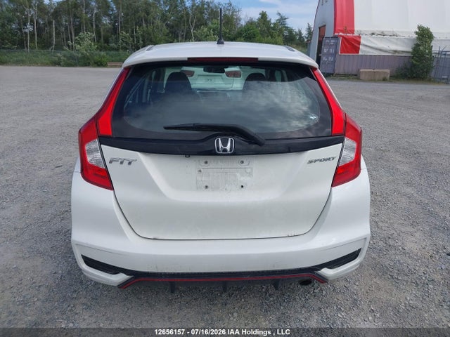 Продажа на аукционе авто 2018 Honda Fit Sport 5dr, vin: 3HGGK5H68JM100099, номер лота: 12656157