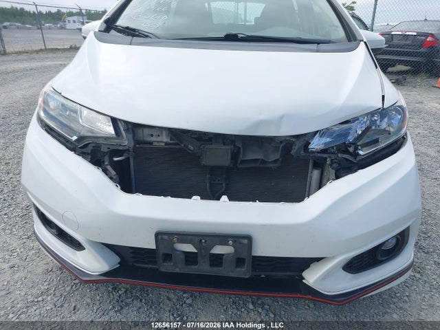 Продажа на аукционе авто 2018 Honda Fit Sport 5dr, vin: 3HGGK5H68JM100099, номер лота: 12656157