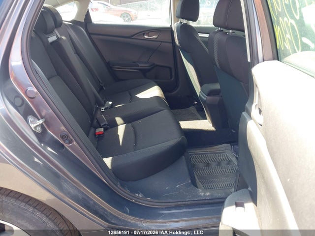 Honda Civic 2018 2HGFC2F67JH032046 Image 8
