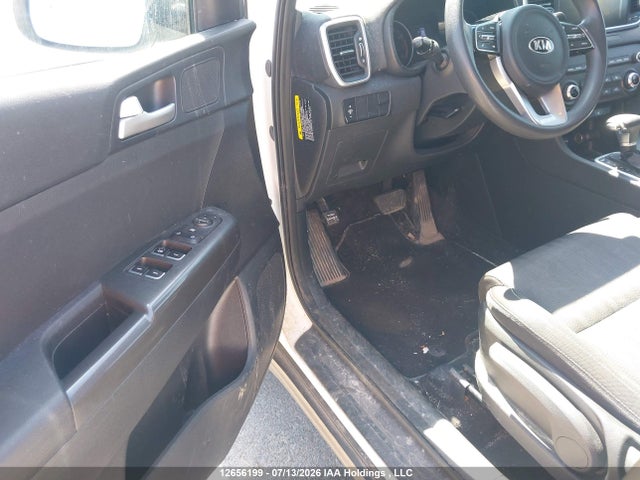 Продажа на аукционе авто 2020 Kia Sportage Lx, vin: KNDPMCAC2L7696224, номер лота: 12656199