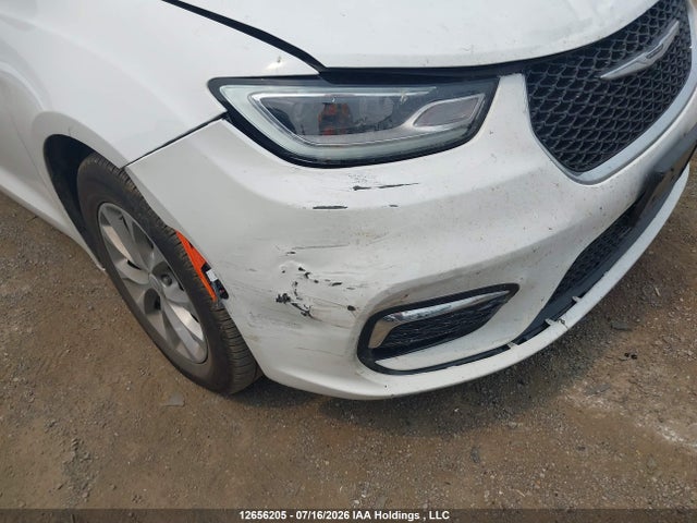 Chrysler Pacifica Limited 2026 2C4RC1GG3TR279283 Image 17