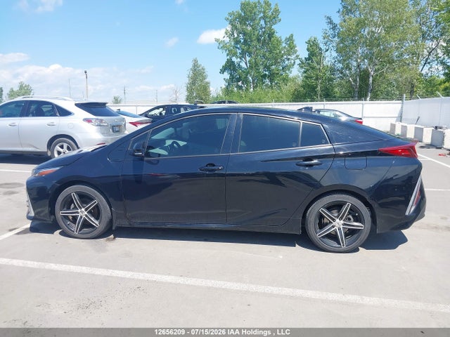 Продажа на аукционе авто 2020 Toyota Prius Prime Le/xle/limited, vin: JTDKARFP1L3120505, номер лота: 12656209
