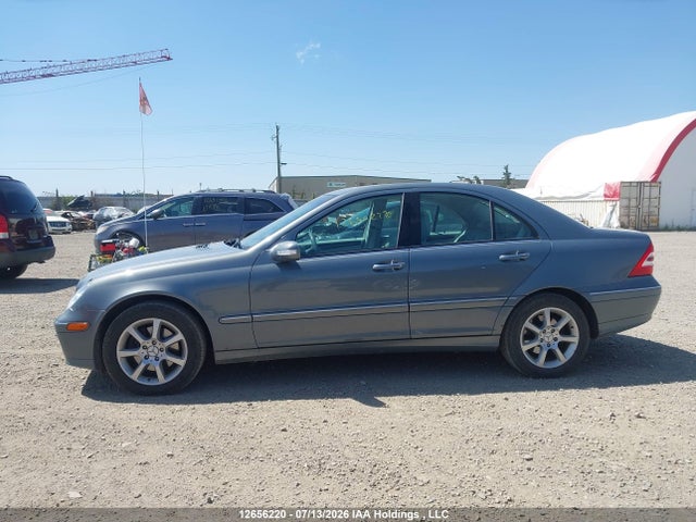 2007 Mercedes-benz C 280 4mati მანქანა იყიდება აუქციონზე, vin: WDBRF92J87F838203, აუქციონის ნომერი: 12656220
