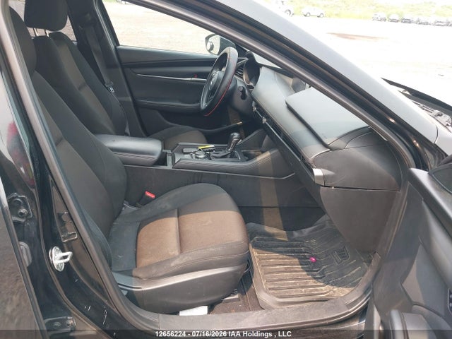 JM1BPAB75K1106154 Mazda 3