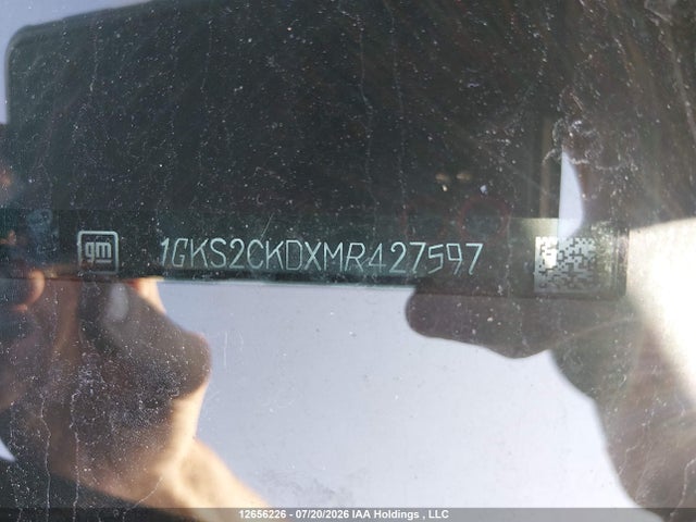 GMC Yukon At4 2021 1GKS2CKDXMR427597 Image 17