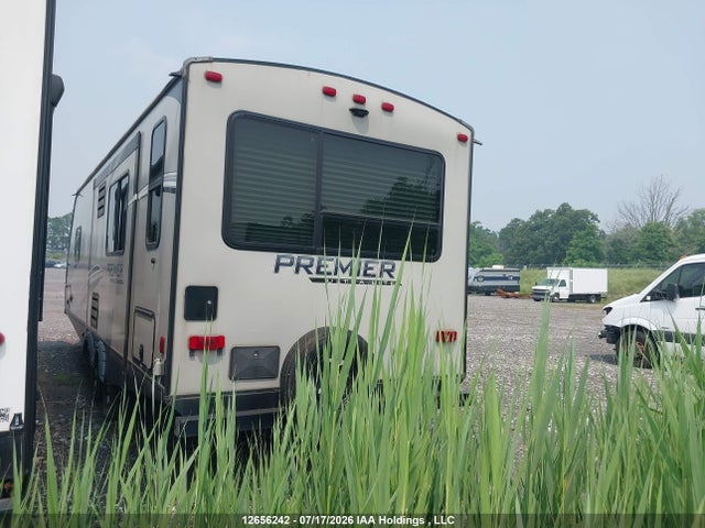 Keystone Bullet Premier 2019 4YDT26U25KD435160 Image 3