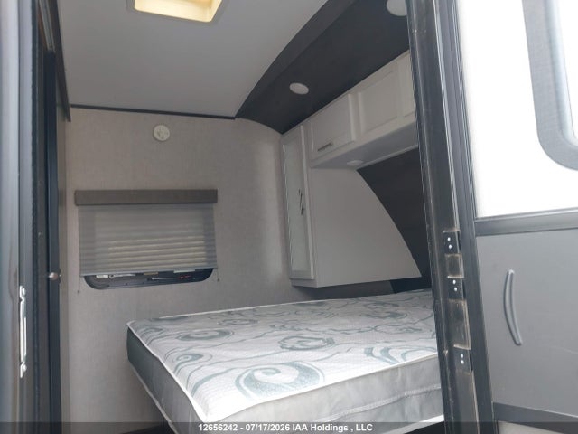 Keystone Bullet Premier 2019 4YDT26U25KD435160 Image 5