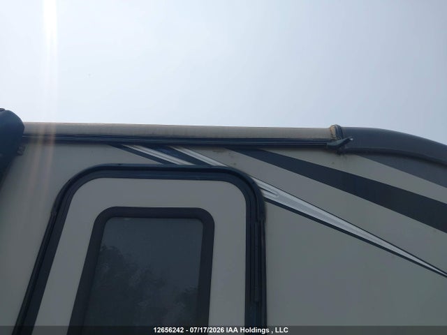 Keystone Bullet Premier 2019 4YDT26U25KD435160 Image 6