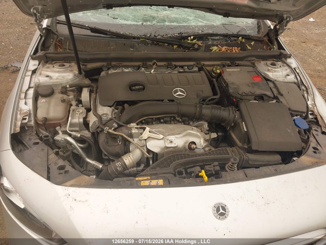 W1K3G4FB5NJ346674 Mercedes-Benz A 220 4matic