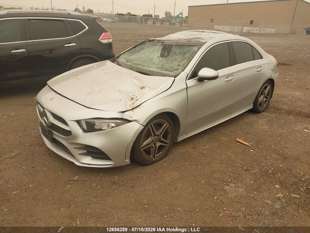 W1K3G4FB5NJ346674 Mercedes-Benz A 220 4matic