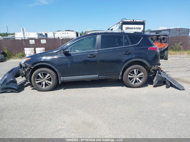 2T3RFREV3JW818527 Toyota Rav4 Adventure/xle