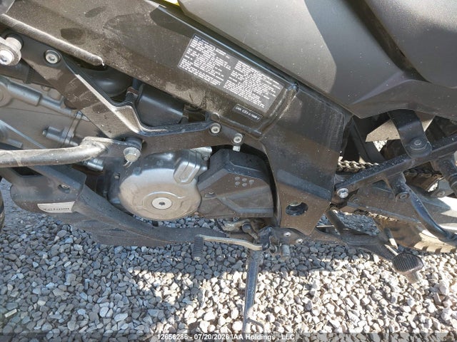JS1C733B4J2100514 Suzuki Dl650 A/x