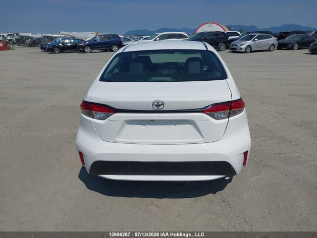 5YFBPMBE9MP206143 Toyota COROLLA LE