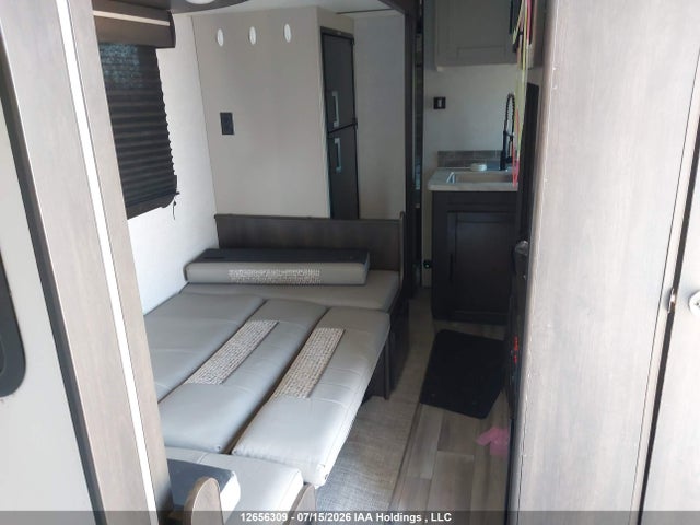 12656309 :رقم المزاد ، 4YDTCRK20N6320234 vin ، 2022 Crossroads 5th Wheel Ctx مزاد بيع