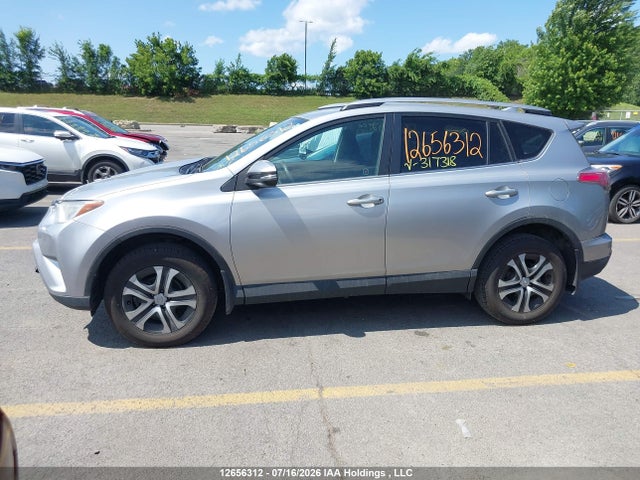 2T3ZFREV6HW317318 Toyota RAV4 LE