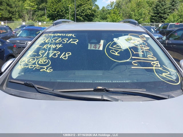 2T3ZFREV6HW317318 Toyota RAV4 LE