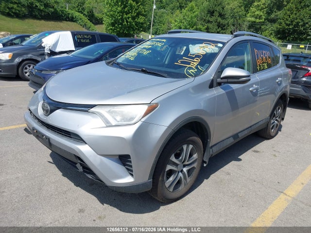 2T3ZFREV6HW317318 Toyota RAV4 LE