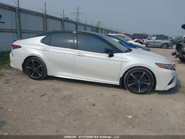 12656329 :رقم المزاد ، 4T1BZ1HK0JU016912 vin ، 2018 Toyota Camry Xse/xle مزاد بيع