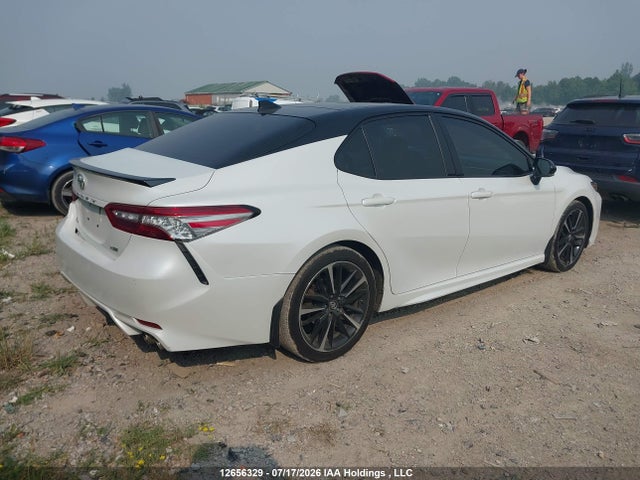 12656329 :رقم المزاد ، 4T1BZ1HK0JU016912 vin ، 2018 Toyota Camry Xse/xle مزاد بيع