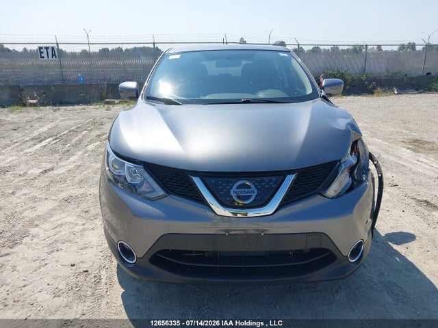 JN1BJ1CR1JW280163 Nissan Rogue Sport S/sv/sl