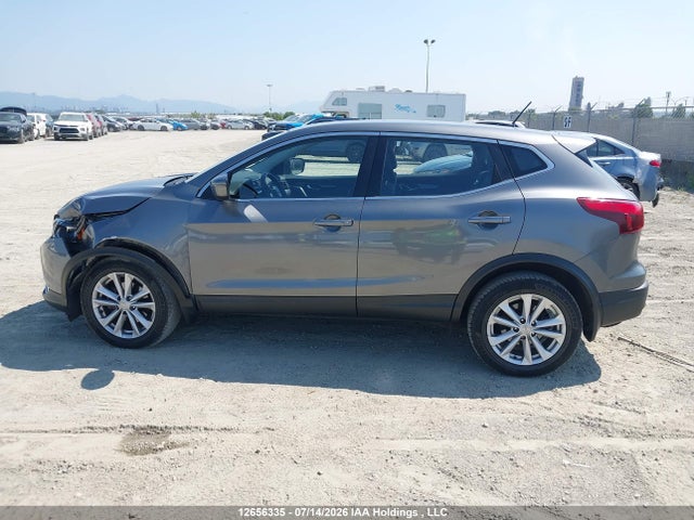 JN1BJ1CR1JW280163 Nissan Rogue Sport S/sv/sl