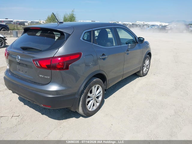 JN1BJ1CR1JW280163 Nissan Rogue Sport S/sv/sl