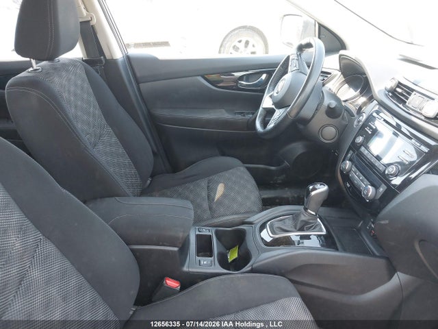 JN1BJ1CR1JW280163 Nissan Rogue Sport S/sv/sl