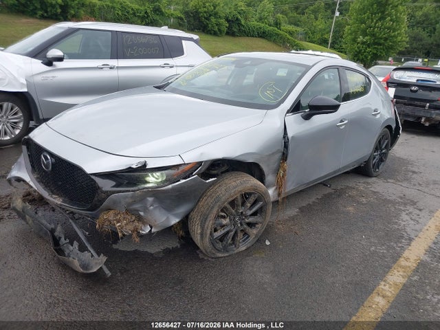 Mazda 3 Premium 2022 JM1BPBMY9N1522501 Image 2