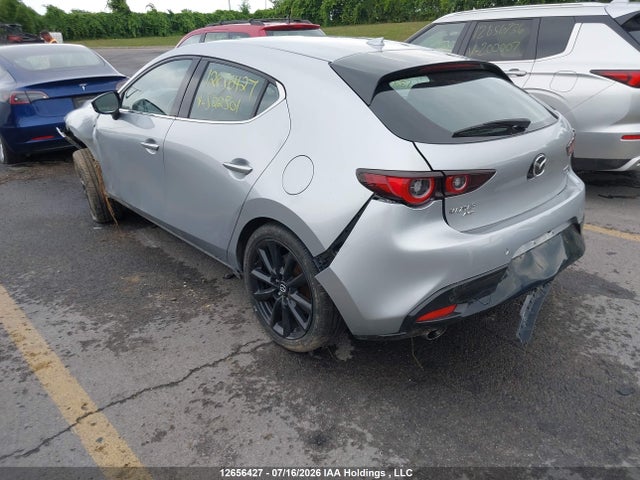 Mazda 3 Premium 2022 JM1BPBMY9N1522501 Image 3