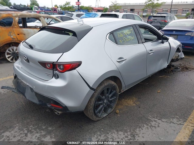 Mazda 3 Premium 2022 JM1BPBMY9N1522501 Image 4