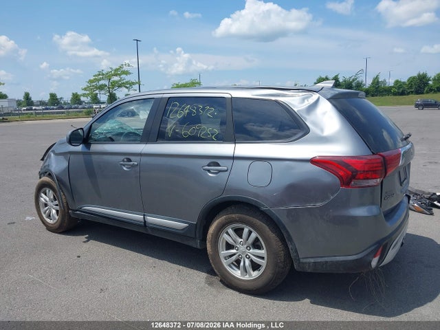 Продажа на аукционе авто 2019 Mitsubishi Outlander Es, vin: JA4AZ2A33KZ609252, номер лота: 12648372