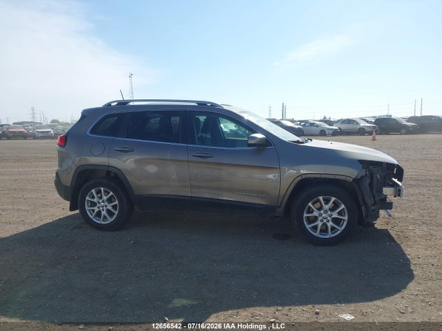 Jeep Cherokee Latitude 2016 1C4PJMCS0GW250216 Image 14