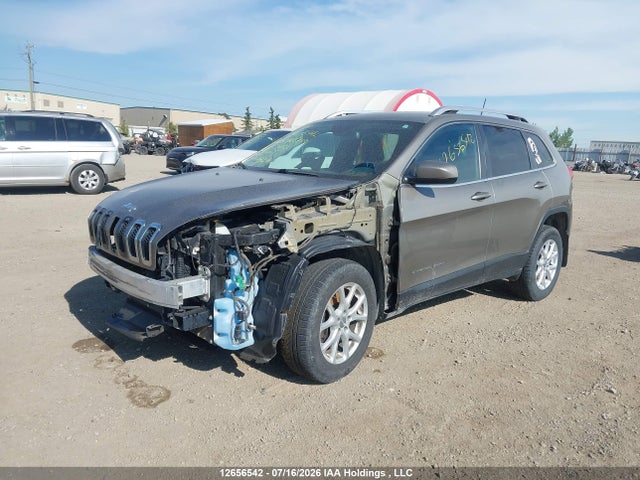 Jeep Cherokee Latitude 2016 1C4PJMCS0GW250216 Image 2