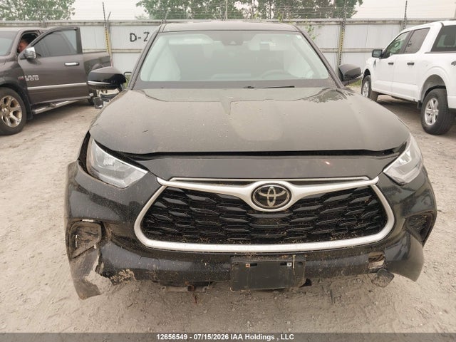 Toyota Highlander 2024 5TDKDRBH5RS542161 Image 10