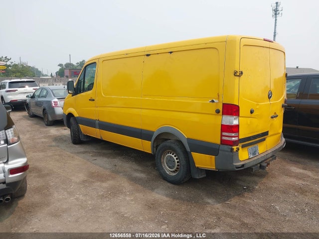 Mercedes-Benz Sprinter 2500 Standard Roof 2015 WD3BE7DC9FP164476 Image 3